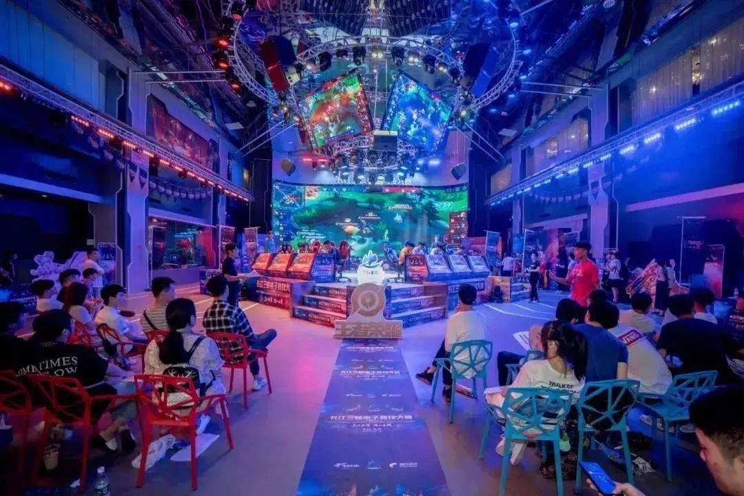主教练在与 主教练在与